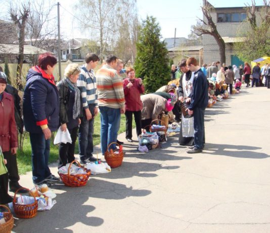 Протоирей Валентин Цешковский рассказал, как правильно отмечать Пасху