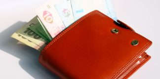 Экономисты назвали среднюю зарплату в Павлограде