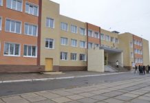 Без батьківських грошей школи не виживуть