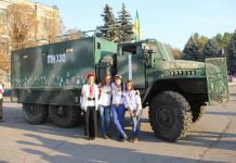 Волонтери з села Вербки ремонтують автомобілі для АТО (ФОТО)