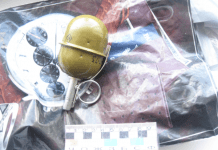 Павлоградцю в електричці подарували … гранату