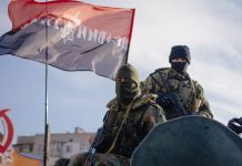 Вулицями Павлограда проїхав БТР (ФОТО)