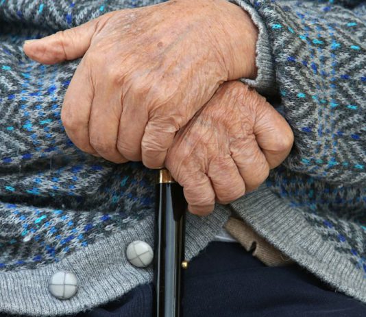 Уряд змінив порядок отримання пенсій для ВПО, українців за кордоном і на тимчасово окупованих територіях