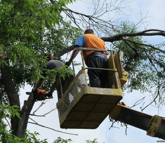 Комунальникам потрібна вишка