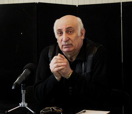 Режисер Анатолій Рева: «Часи змінюються, а «б’ють» одні і ті ж…»