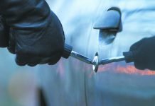 В Тернівці викрадач авто підібрав ключ до гаража