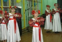 У Булахівці випускник подарував школі колонки