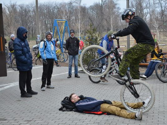 Павлоградські екстремали відкрили велосезон-2015 (ФОТО)