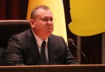 Валентин Резніченко скоротив більше 200 чиновників ОДА