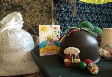 Волонтери передали солдатам великодні подарунки (ФОТО)