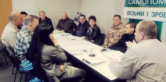 Запити Громадської комісії ігнорують