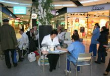 На Дніпропетровщині безкоштовно міряли тиск та рівень холестерину