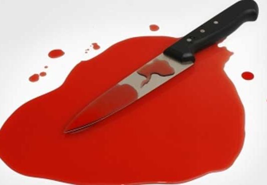 У Першотравенську чоловік вбив коханку кухонним ножем