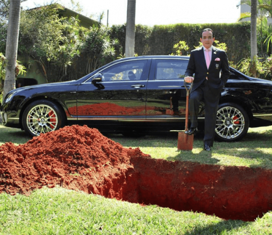 Ритуальний бізнес у Павлограді: підприємці борються з монополією