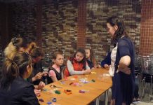 У Павлограді пройшов майстер-клас з плетіння шамбал (ФОТО)