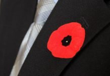 Червоний мак до 8 травня своїми руками (ФОТО)