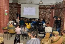 У Павлограді показали документальні фільми про військових і волонтерів (ФОТО)