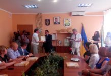 Павлоградським медикам вручили ключі від авто та квартири