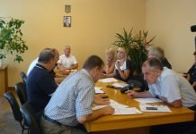 Павлоградцям треба визначитися, хто займеться благоустроєм їхніх будинків (ВІДЕО)