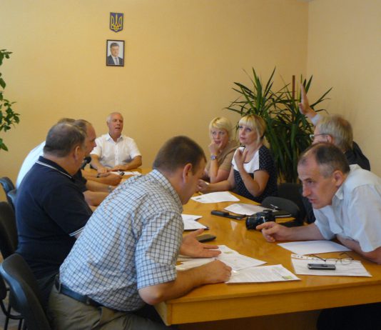 Павлоградцям треба визначитися, хто займеться благоустроєм їхніх будинків (ВІДЕО)