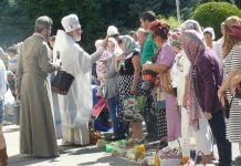 У Павлограді влаштували «медовий» ярмарок до Дня пасічника