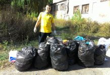 Павлоградцы собрали больше 40 мешков мусора за пару часов