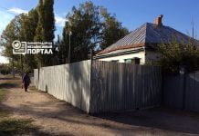 Как убрать частный забор на коммунальной территории?