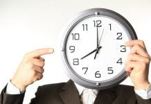 Не забудьте перевести часы на зимнее время!