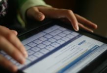 Мошенники выманивают деньги у павлоградцев с помощью соцсети «ВКонтакте»