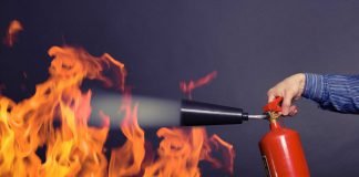 В Павлограде загорелся автомобиль