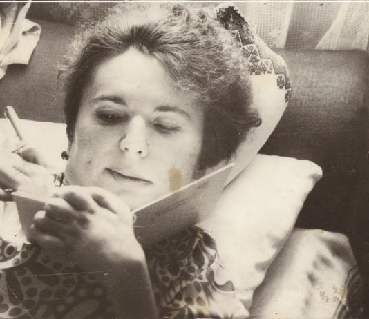 На могиле Анны Светличной прочитали ее стихи