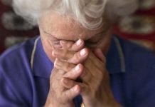 Пенсионерку обокрали под предлогом снятия порчи