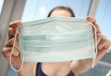 Медики зафиксировали 13 случаев гриппа и заговорили о карантине