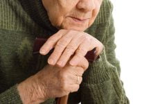 Участникам АТО предлагают доверить пожилых близких терцентру