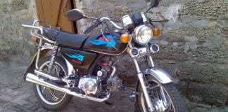 17-летний павлоградец решил покататься на чужом мопеде