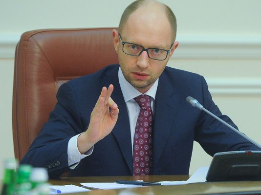 Арсений Яценюк подписал распоряжение о передаче медсанчастей громаде Павлограда