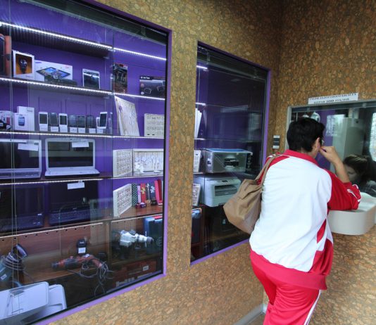 25-летний павлоградец ограбил ломбард