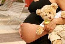 В Павлограде две девочки до 14 лет стали мамами