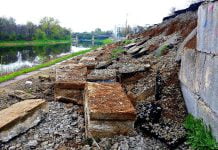 Дамба в Павлограде рискует обвалиться