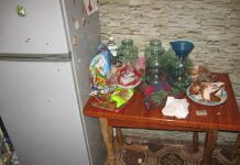 Женщина ударила обидчика ножом в живот