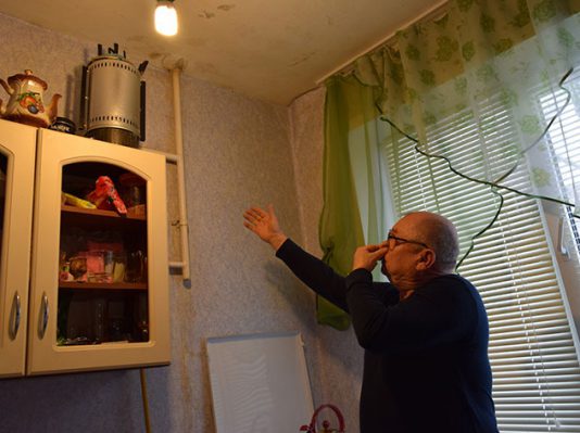 Жильцов со сворой собак не могут выселить из коммунальной квартиры