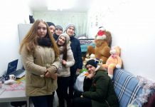 Павлоградская молодежь подарила игрушкам вторую жизнь