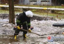 Талая вода подтапливает частные дома Павлограда (ФОТОРЕПОРТАЖ)