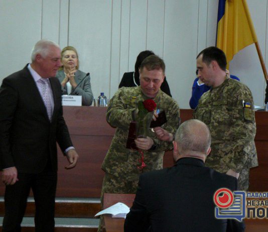 Павлоградские военные получили награды за заслуги перед Родиной