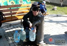 Благодаря конкурсу мини-грантов павлоградцы отремонтировали колонку (ФОТО)