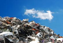 В Павлограде автомобиль перевозил тонну металлолома без документов