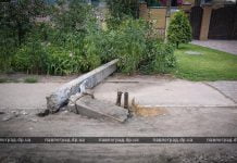 В Павлограде автобус сбил фонарный столб (ВИДЕО)