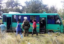 Смертельное ДТП на Днепропетровщине: автобус врезался в грузовик