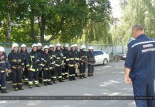 Спасатели потушили условный пожар в многоэтажке Павлограда (ФОТО и ВИДЕО)