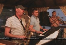 В Павлограде «Разные люди» играли джаз